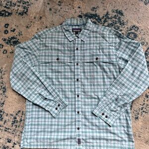 Patagonia Men's Blue and White Checkered Shirt